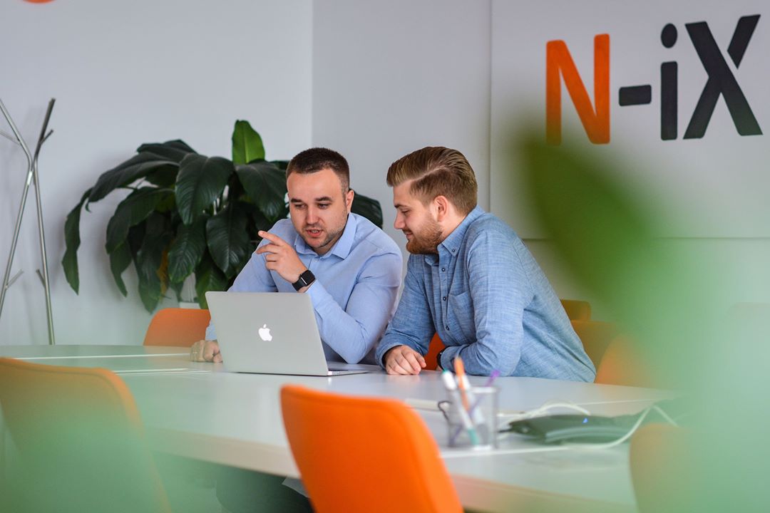 how to manage a remote development team